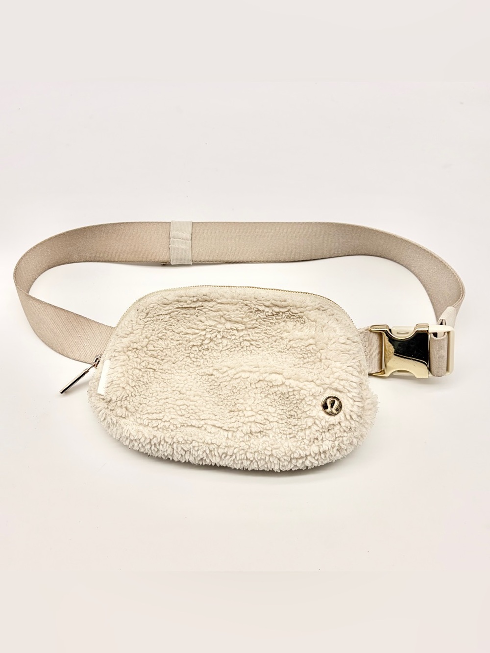 Lululemon Cream Fur Sherpa Crossbody Gold Buckle Zipper Waist Belt Bag 1L